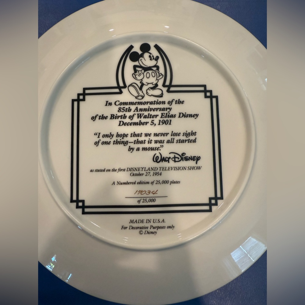 Disney Original Collector's Plate in box - Picture 5 of 10